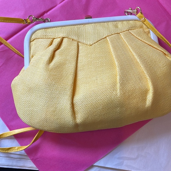 Vintage Yellow Clutch | Made in Italy | Elegant Evening Bag - Picture 3 of 13